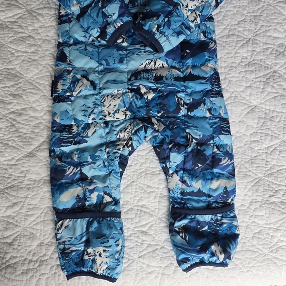 The North Face Baby Infant Thermoball One Piece 6-12 Months - Picture 11 of 14